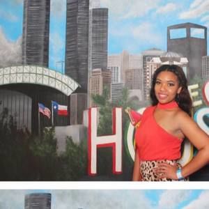 Meet your Posher, Charlese